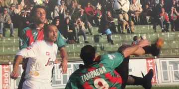 Riccardo ZAMPAGNA in  na delle sue prodezze con la maglia della TERNANA