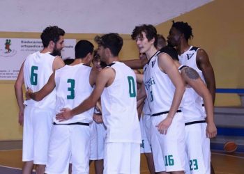 La Feretti Basket durante un time out