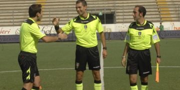 l'arbitro Luca Zufferli ( dal web e da Tuttosamb )