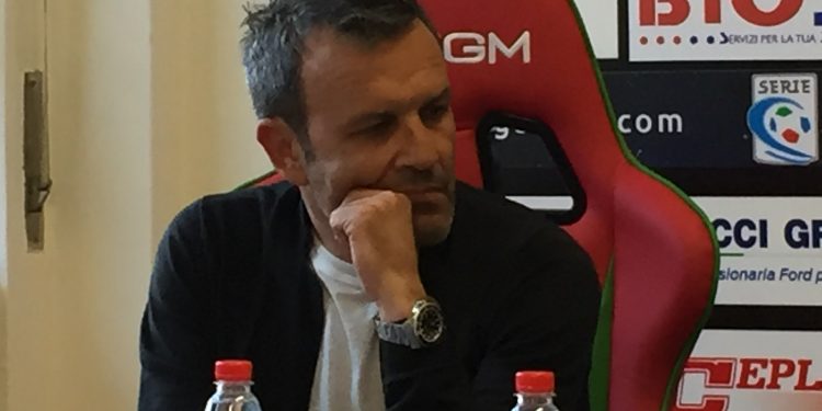 Il direttore sportivo della Ternana, Luca Leone ( foto di Ivano Mari )