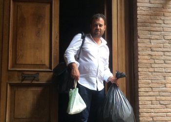 Emanuele Fiorini all'uscita di Palazzo Spada dopo il termine dell'occupazione della sala consiliare