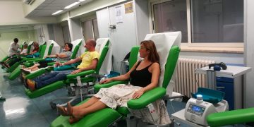 I volontari della Croce Rossa di San Gemini mentre donano il sangue