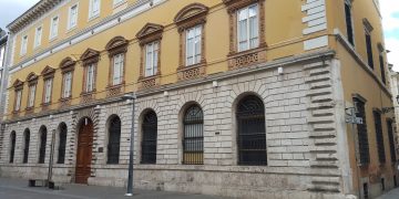 Palazzo Montani Leoni sede della Fondazione Carit