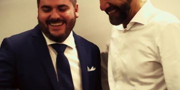 Thomas De Luca con il candidato alla guida della regione Vincenzo Bianconi