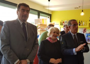 Simona Proietti fra il vicario Luca Sarcoli e il questore Antonino Messineo