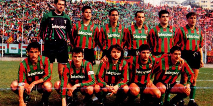 La rosa della Ternana del campionato 91/92, stagione in cui la squadra rossoverde vinse in Calabria per 1-0 con il gol di Negri