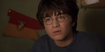 Un giovanissimo Daniel Radcliffe nei panni di Harry Potter