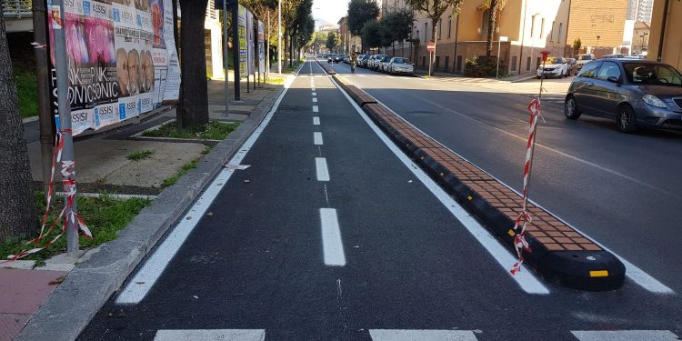 La pista ciclabile realizzata in viale Lungonera Savoia