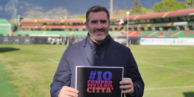 Cristiano Lucarelli, allenatore della Ternana