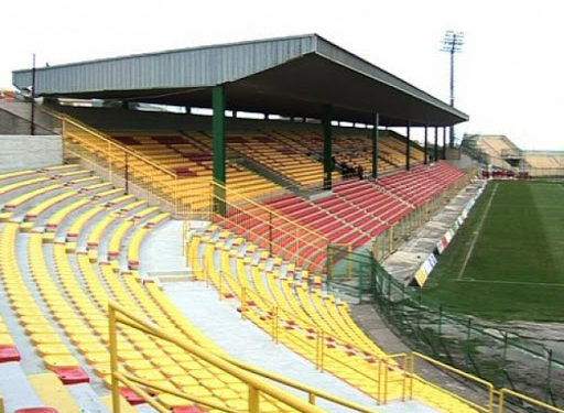 Stadio Nicola Ceravolo ( d’oro da stretto web)