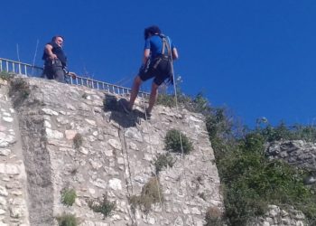 Discesa in sicurezza dalle mura del complesso di sant'Agostino