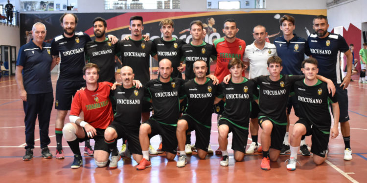 La Futsal Ternana prima della partita con la Todis Lido Ostia ( foto Michele Pettorossi )