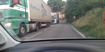 TRAFFICO PARALIZZATO A NARNI SCALO PER LA CHIUSURA DEL RACCORDO FRA NARNI E AMELIA