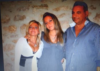 Maurizio Salderini con la moglie e la figlia