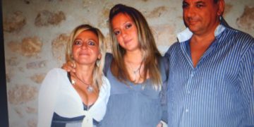 Maurizio Salderini con la moglie e la figlia