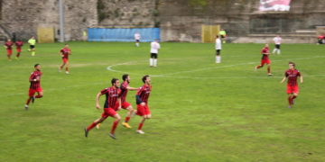 Leonardi della Narnese esulta dopo il gol