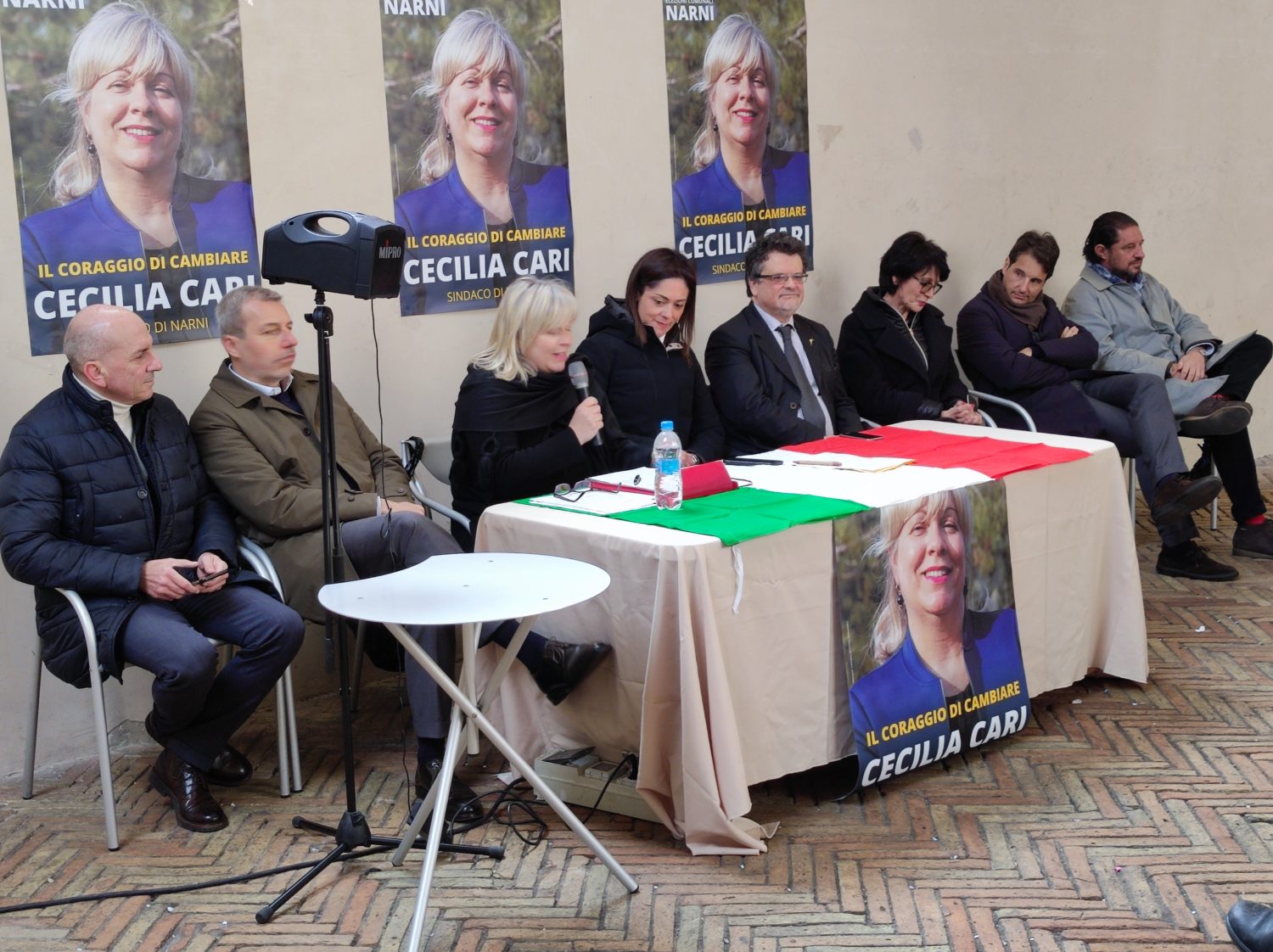 Un momento della presentazione di Cecilia Cari