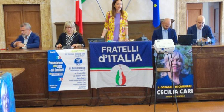 Eleonora Pace alla presentazione della lista di Fratelli d'Italia, la prima