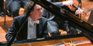 IL PIANISTA GIANLUCA LUISI