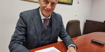 il direttore della Usl Umbria2 Piero Carsili