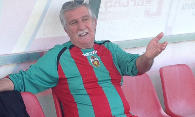 Claudio Tobia in panchina durante una partita di beneficienza ( foto ivano mari-terninrete )