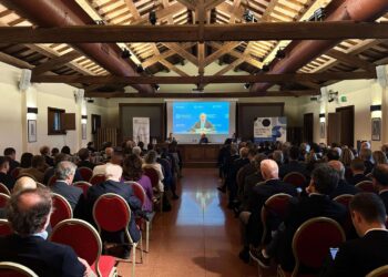 il ministro adolfo urso in video collegamento con confindustria terni