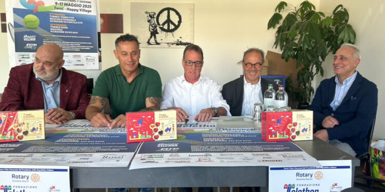 La presentazione della 3^ edizione di Tennis e Padel all'happy Village
