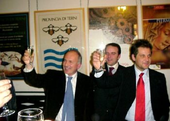 Caviccuili Bigaroni, Bellini che brindano al nuovo ospedale di Narni. Era il 2016