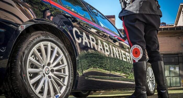 Auto carabinieri generica