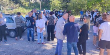 Prima della partenza dei cittadini