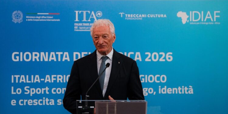 IL PREISDENTE DEL CONI LUCIANO BUONFIGLIO