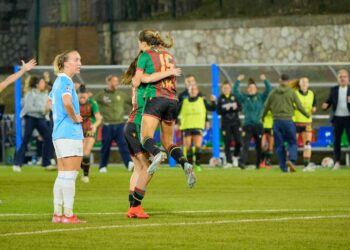 LA GIOIA DI COURTNEY STRODE DOPO AVER REALIZZATO IL GOL VITTORIA